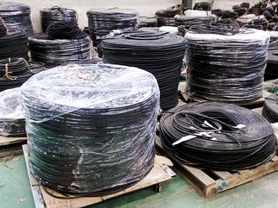 YCW型重型橡套耐油軟電纜的性能特點與應(yīng)用